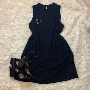 SOPRANO DRESS • NO TAG FITS A SMALL • LIKE NEW CONDITION • BLACK